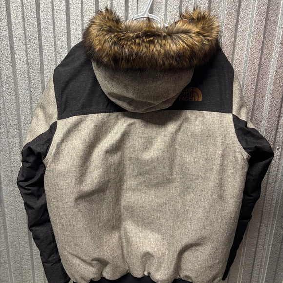 The North Face Men's Tan Jacket with Fur‎ Hood - Picture 2 of 9